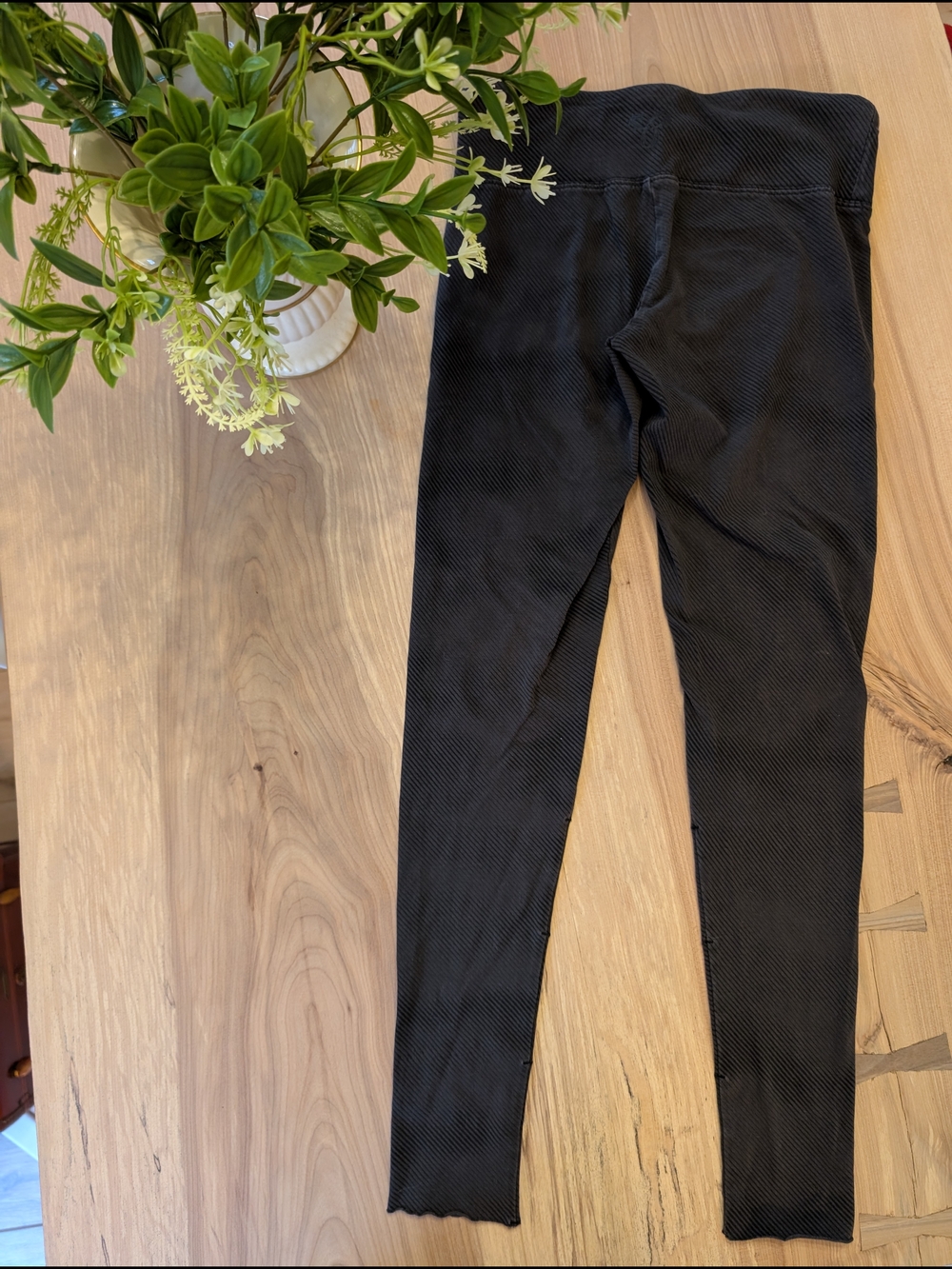 TNA Black Ribbed Leggings 23 Inch Long